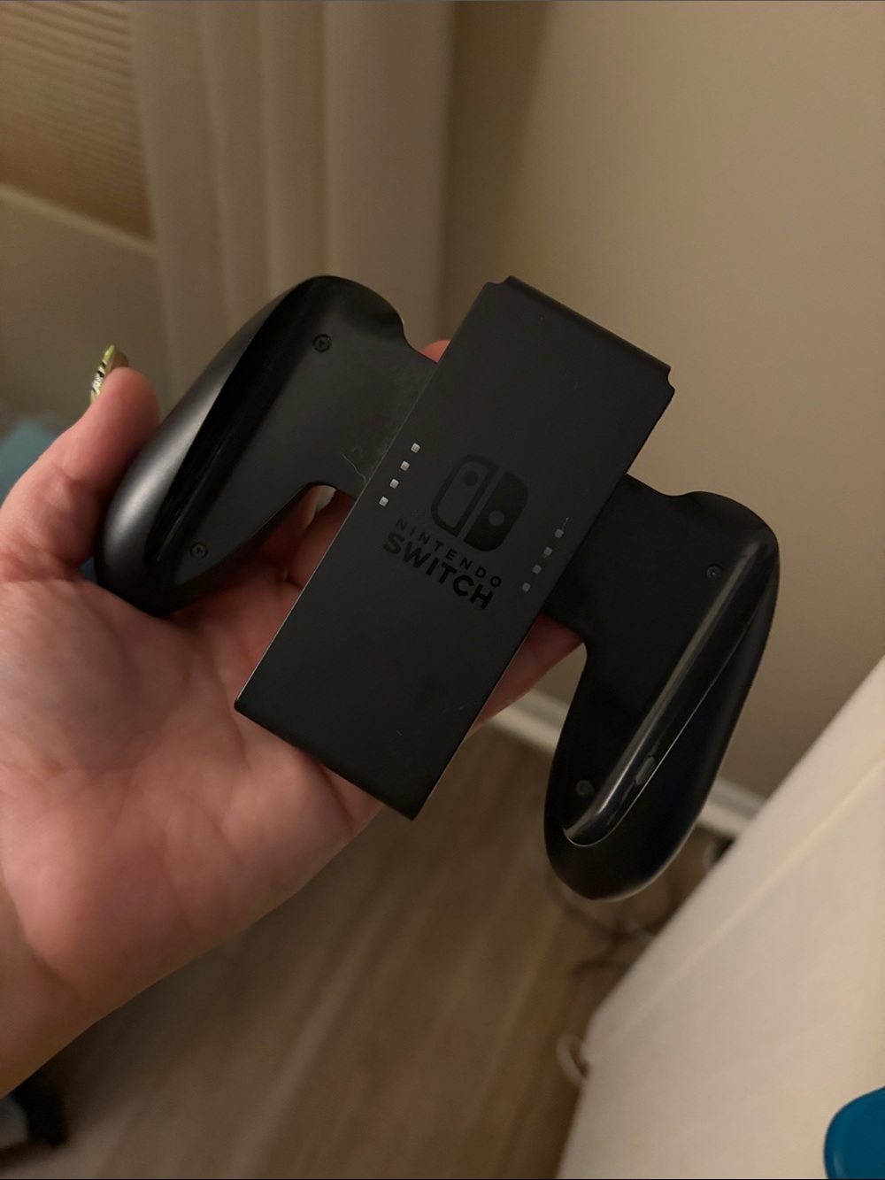 Nintendo Switch - Picture 2 of 7